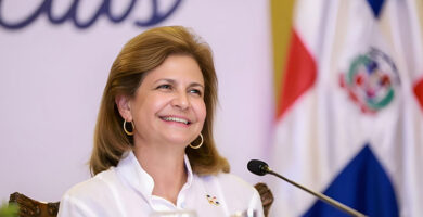 La Vicepresidenta Raquel Peña