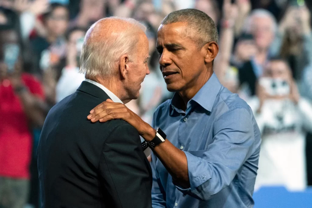 Obama piensa que Biden debe reconsiderar el futuro de su candidatura, dice el Post