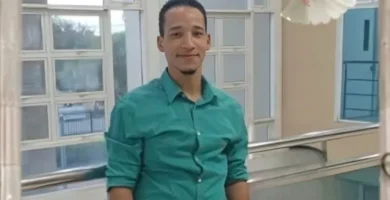 José