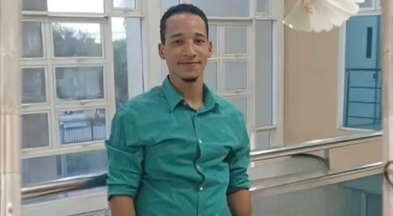 José